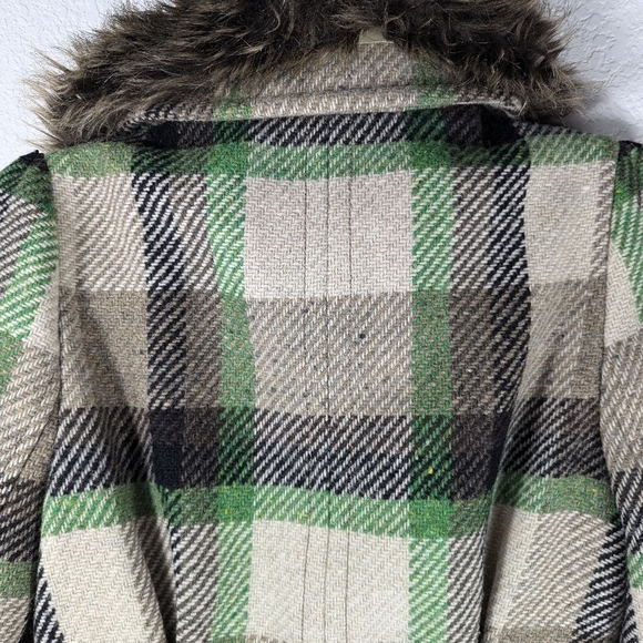 Juicy Couture Y2K Wool Plaid Coat with Faux Fur Collar Belted Gold Buttons Sz P - Picture 12 of 16